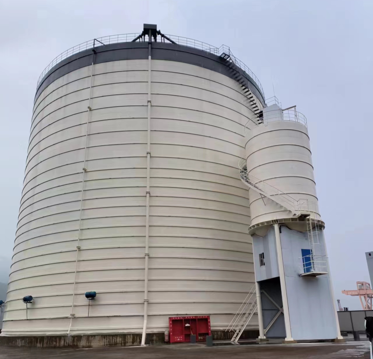 图木舒克10万吨水泥钢板库